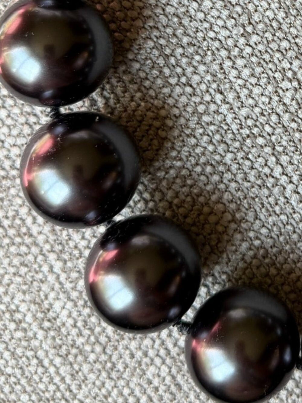 Kenneth Jay Lane Costume Jewelry- Neckace and Matching Earrings - Picture 5 of 13